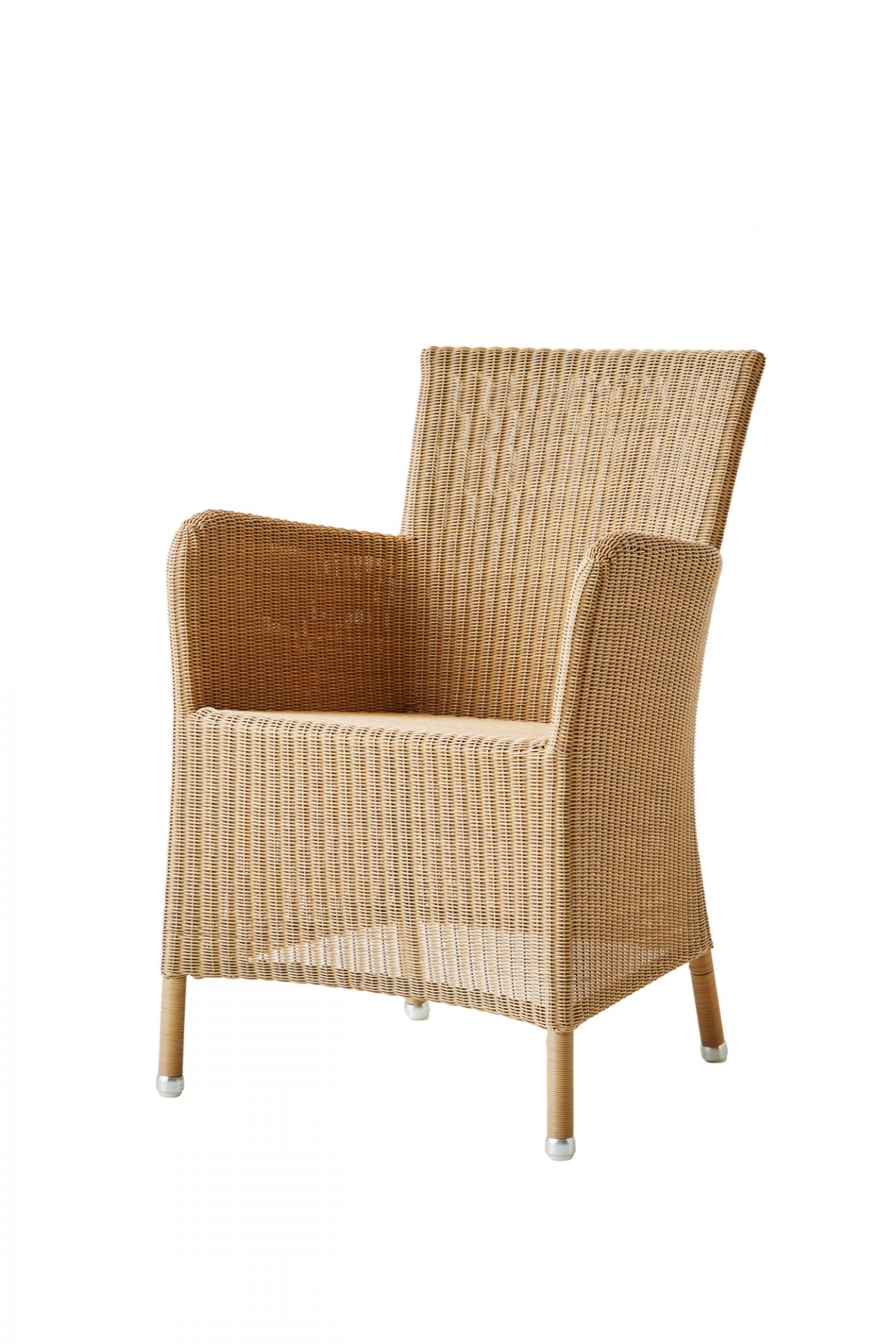 Hampsted Outdoor Sessel von Cane-Line: Rattan Gartensessel mit Armlehnen für Terrasse und Garten.